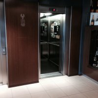 Art-Hotel-Andorra-ascensor